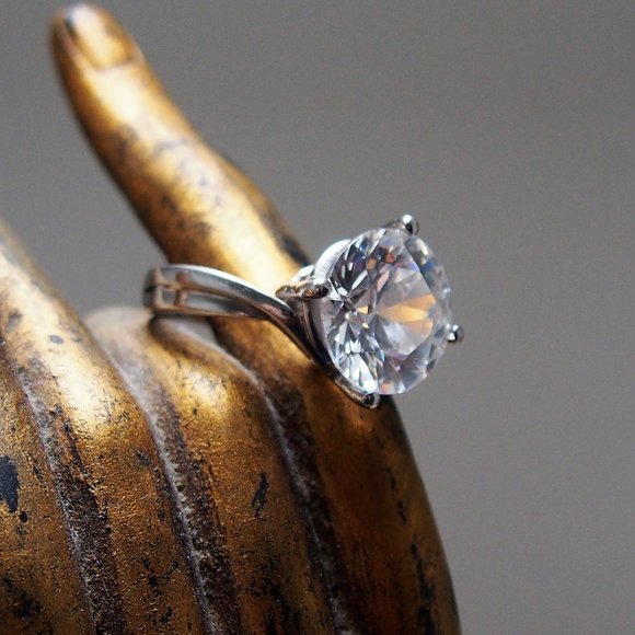 Vintage Jewelry - Huge 14mm/10 ct STER Silver CZ Statement Ring